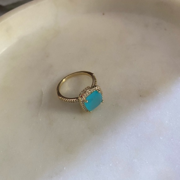 GOLD Tone And Blue Accent Ring - Picture 8 of 16